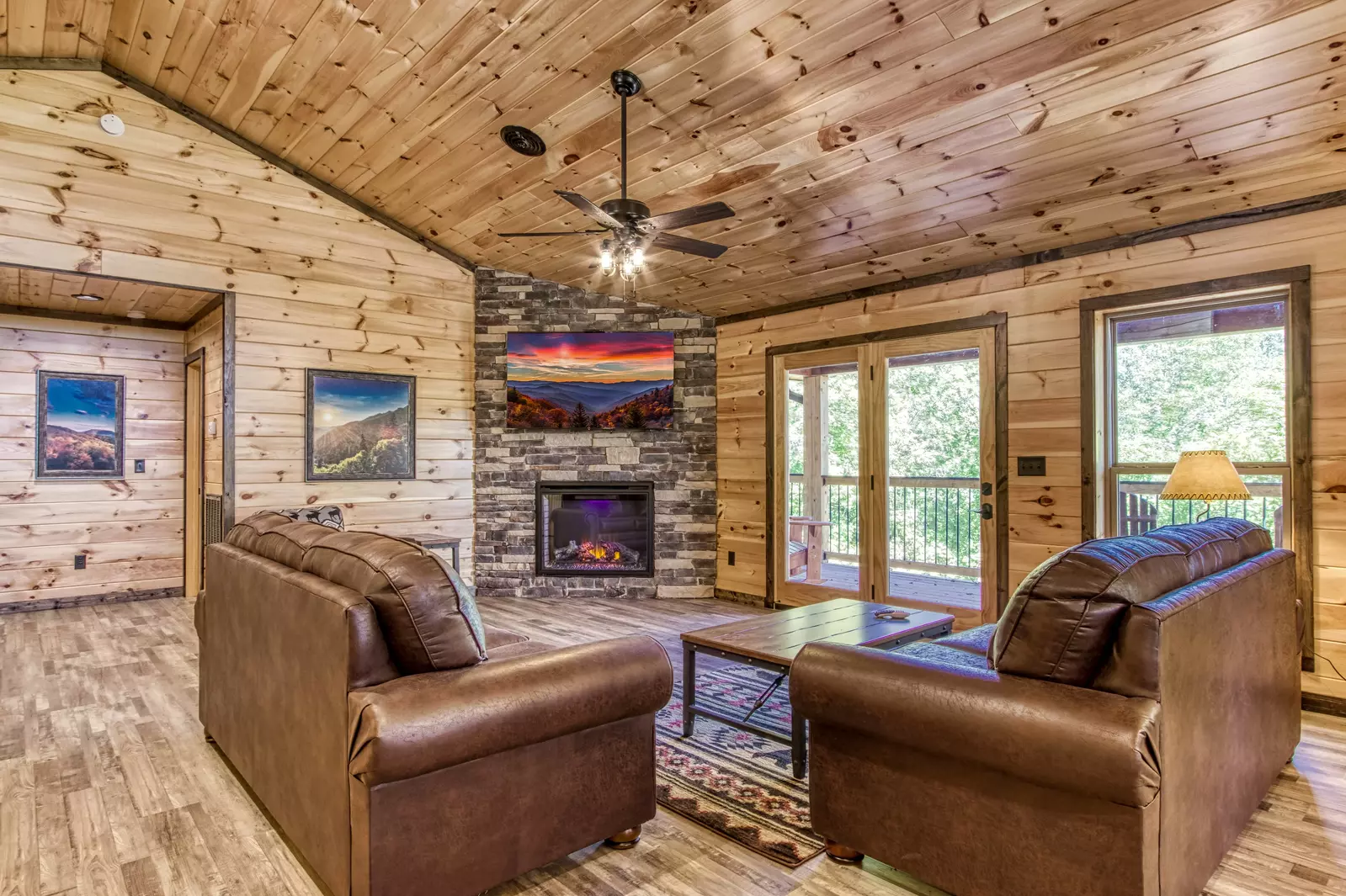 Property image, Interior, of HawksVue
