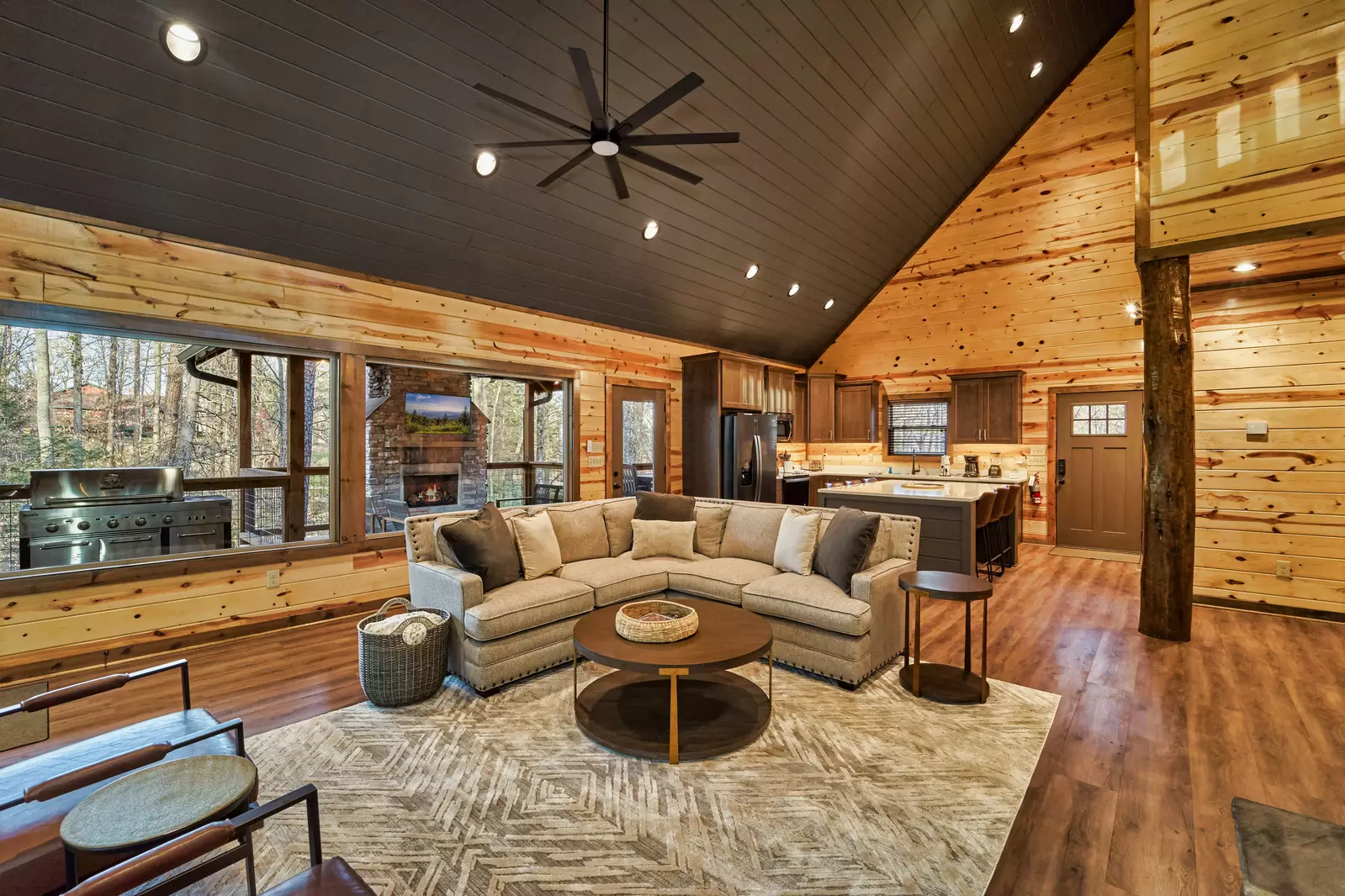Property image, Interior, of Modern Adventure Splash
