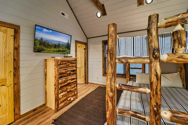 Property image, Interior, of Modern Adventure Splash