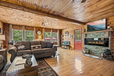 Property image, Interior, of Cozy Bear Cabin