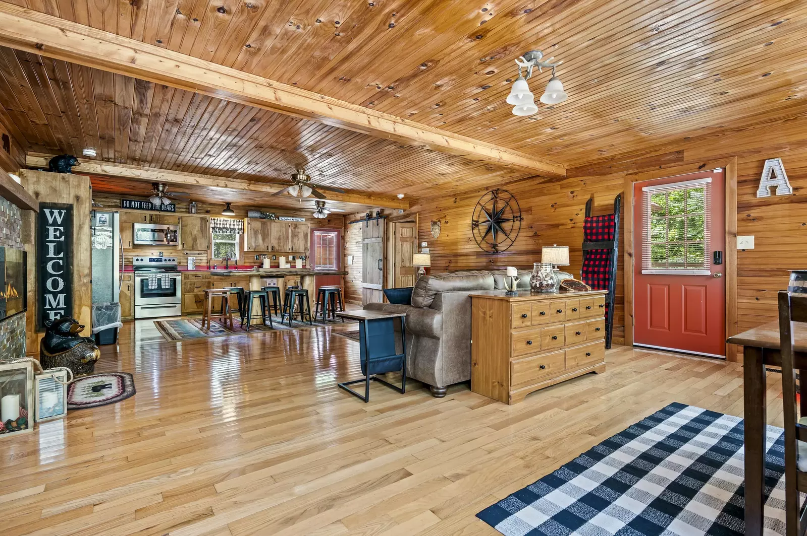 Property image, Interior, of Cozy Bear Cabin