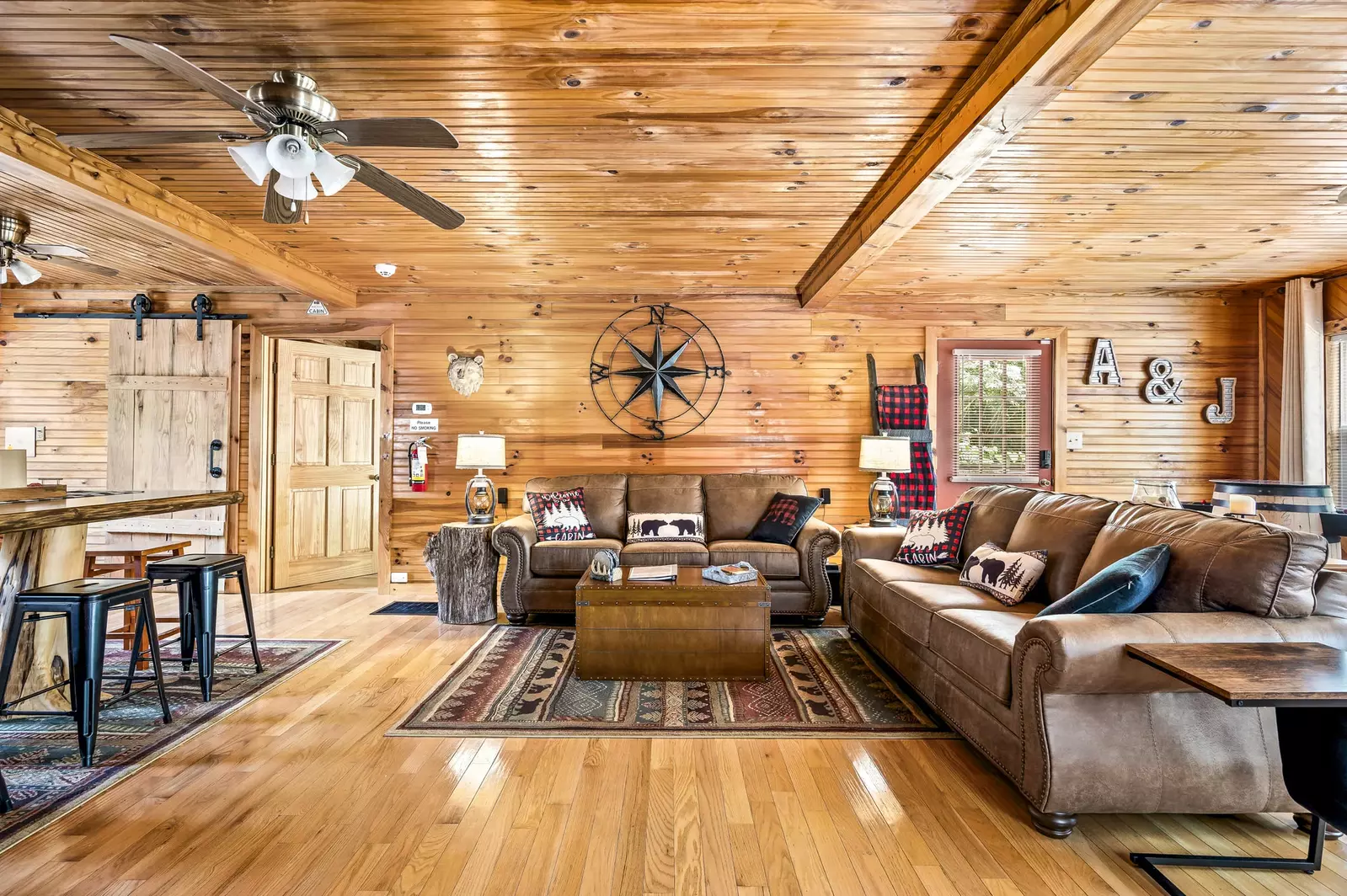 Property image, Interior, of Cozy Bear Cabin