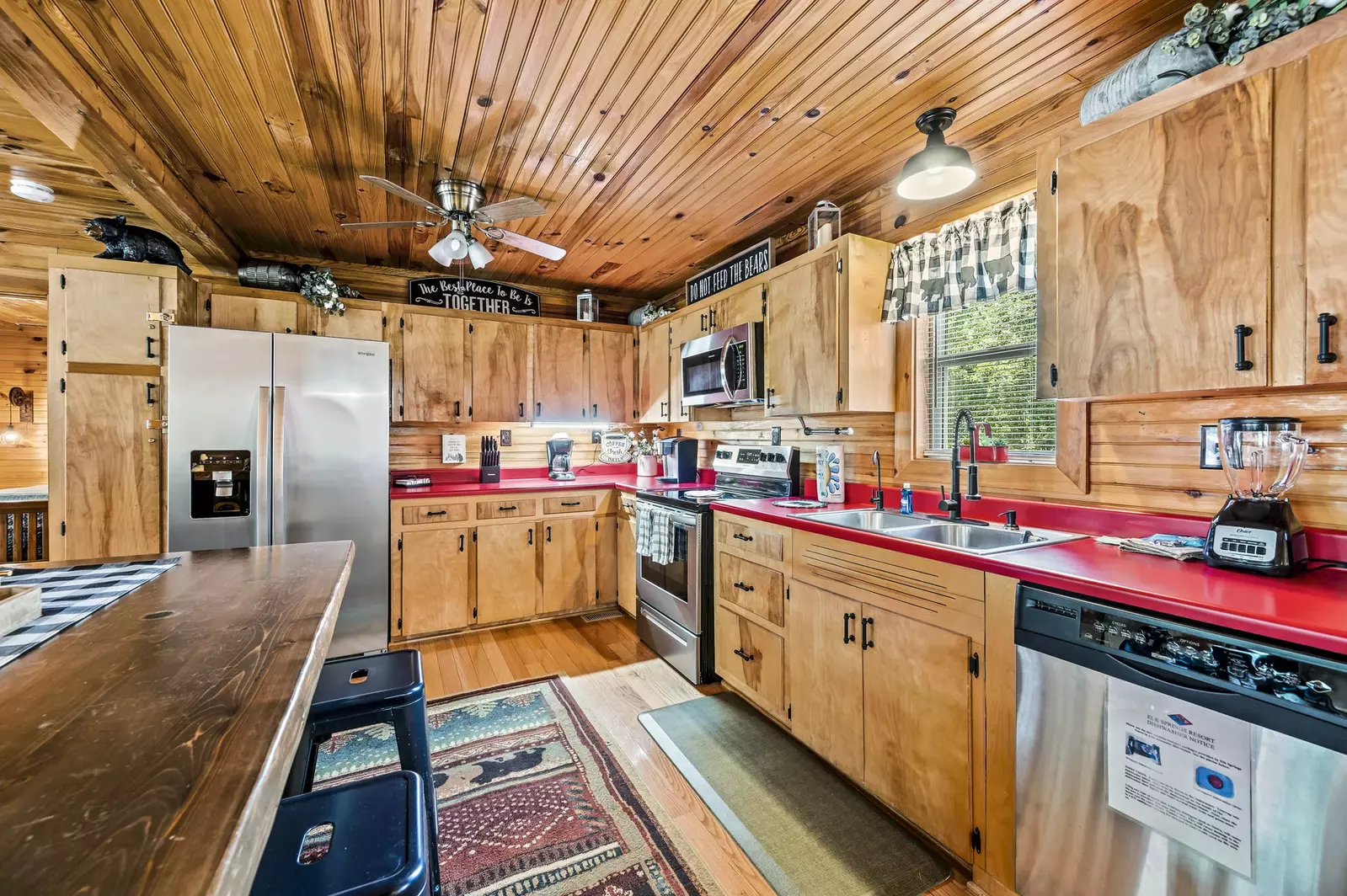 Property image, Interior, of Cozy Bear Cabin