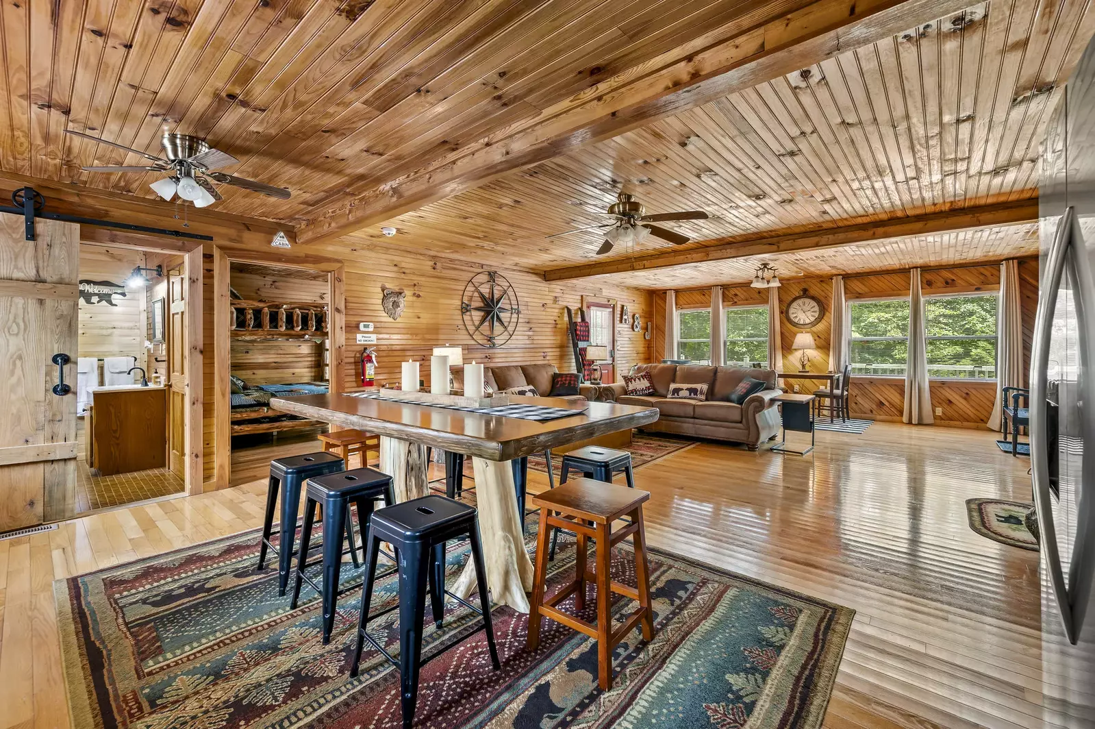 Property image, Interior, of Cozy Bear Cabin
