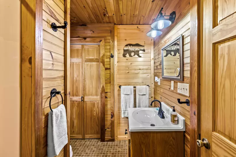 Property image, Interior, of Cozy Bear Cabin