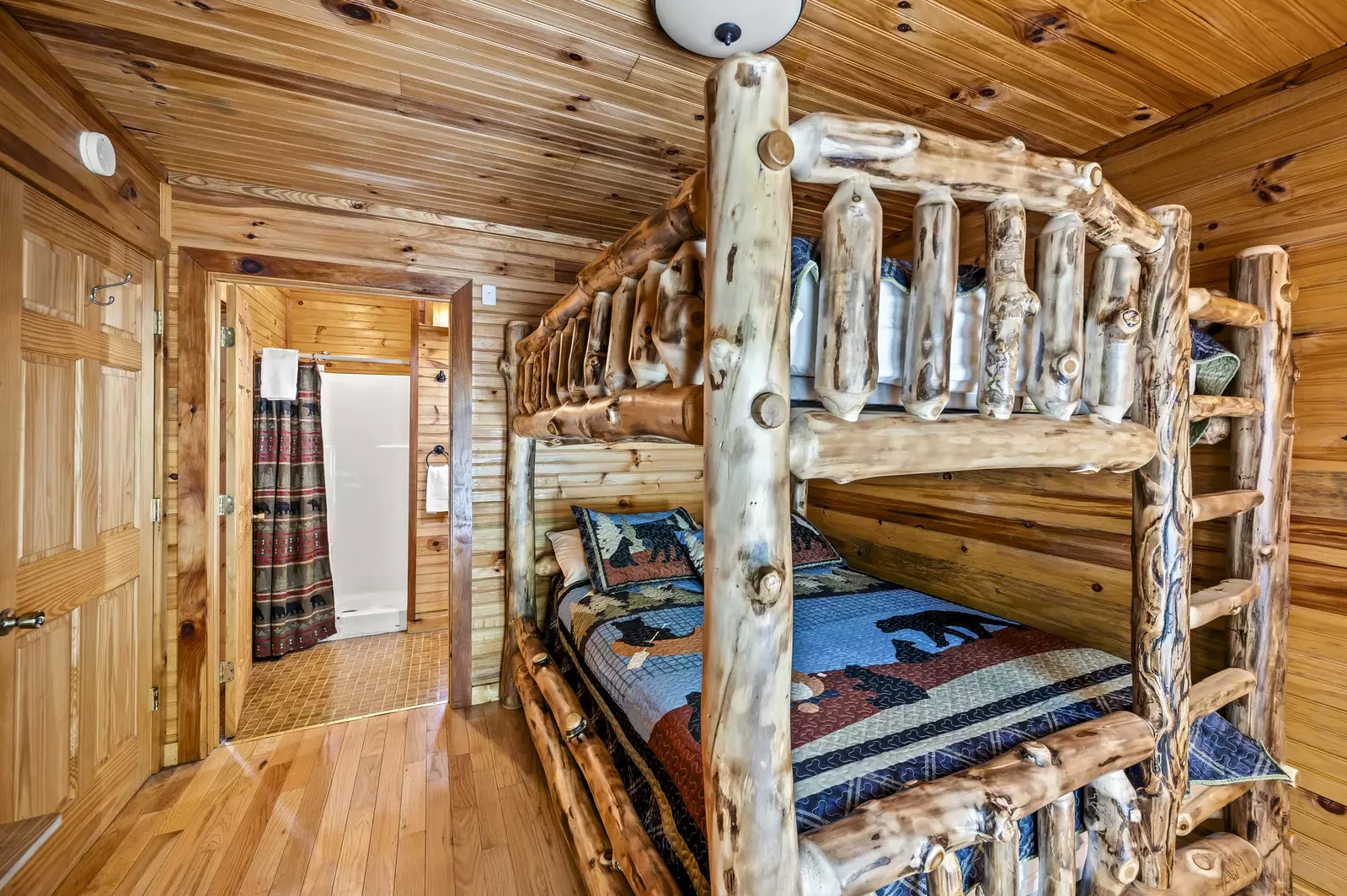 Property image, Interior, of Cozy Bear Cabin