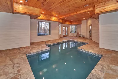 Property image, Interior, of Splashing Elk