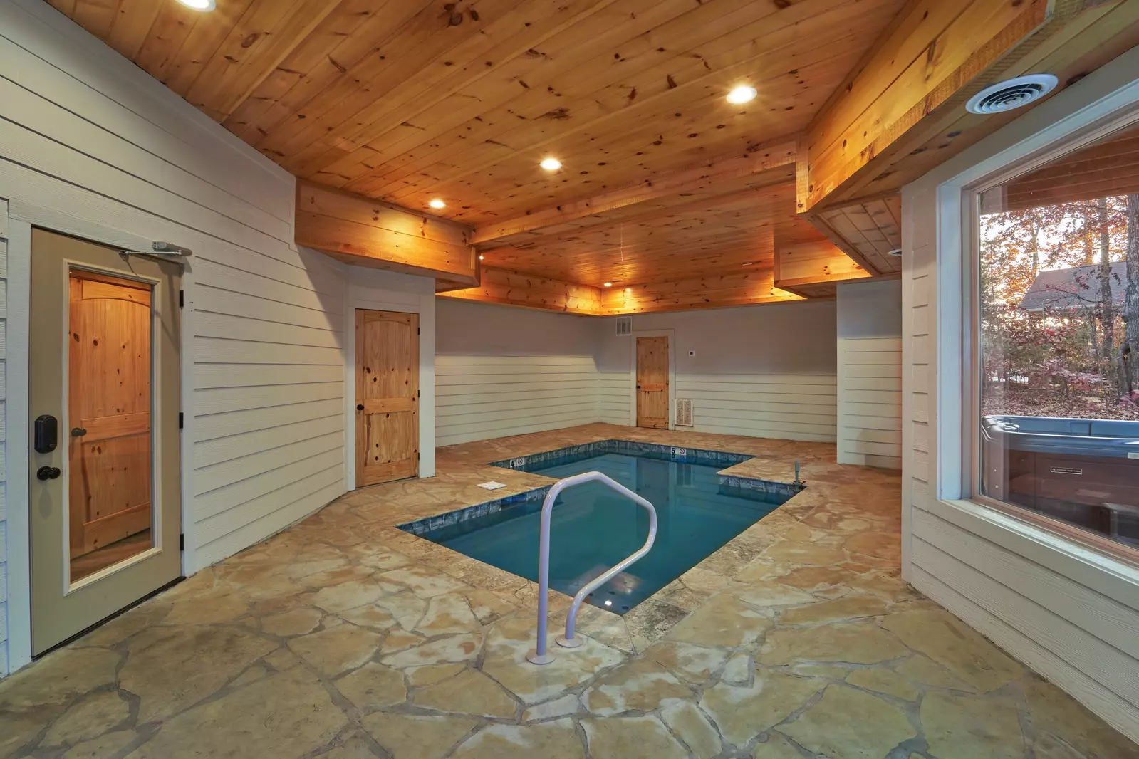 Property image, Interior, of Splashing Elk