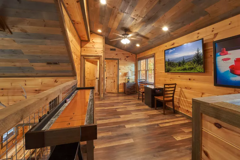 Property image, Interior, of Splashing Elk