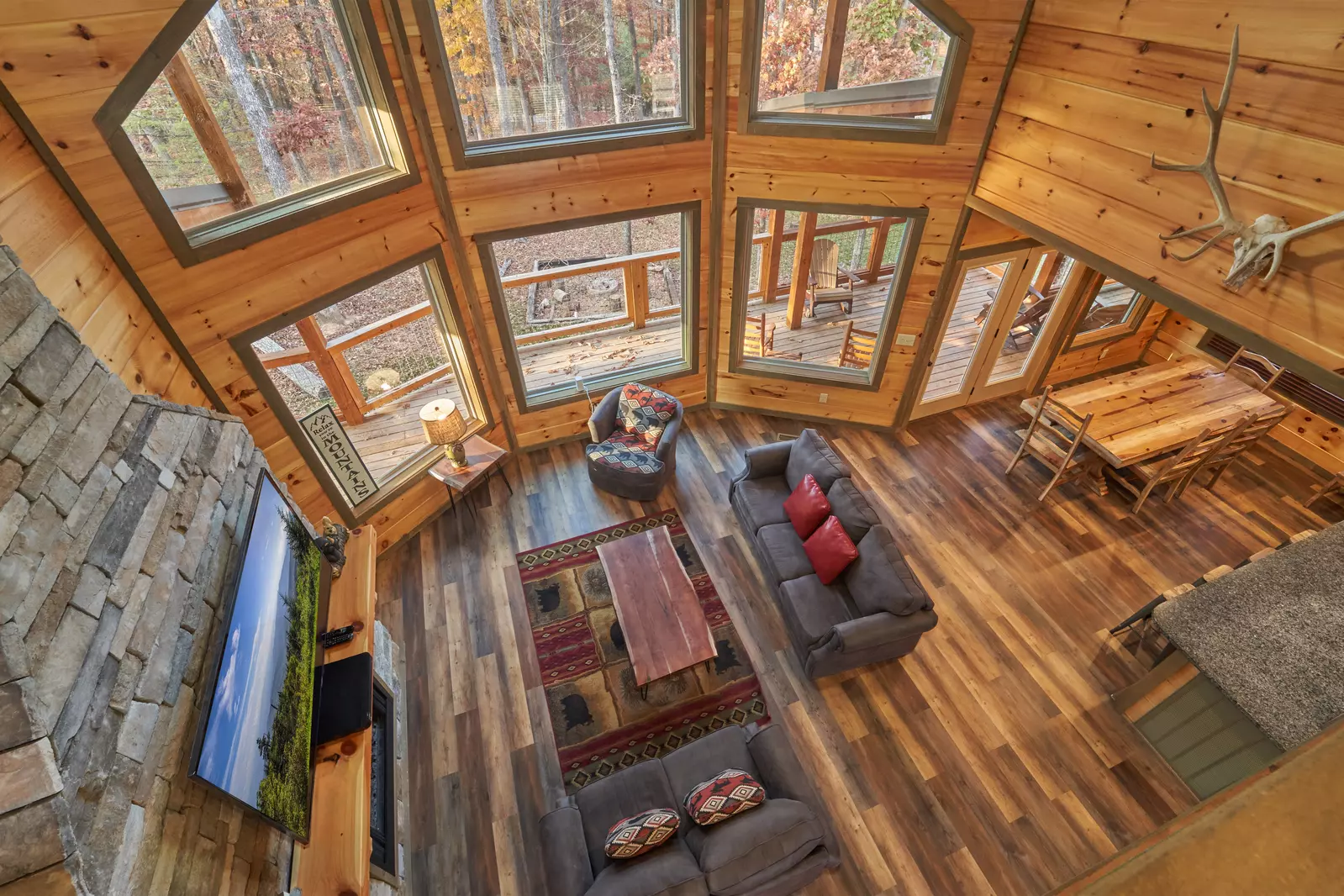 Property image, Interior, of Splashing Elk