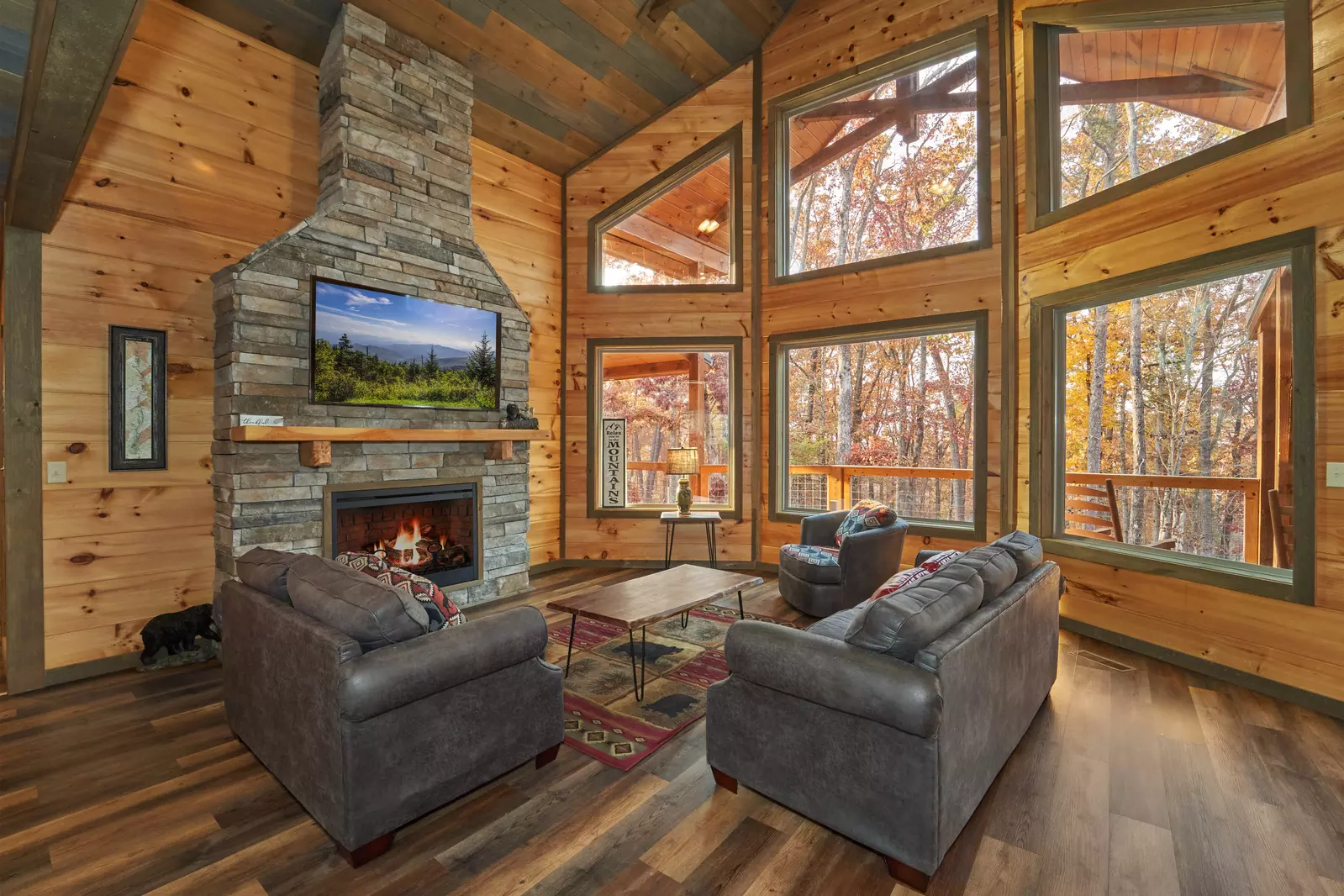 Property image, Interior, of Splashing Elk