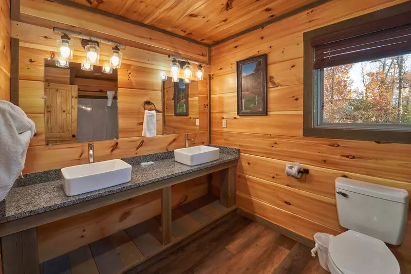 Property image, Interior, of Splashing Elk
