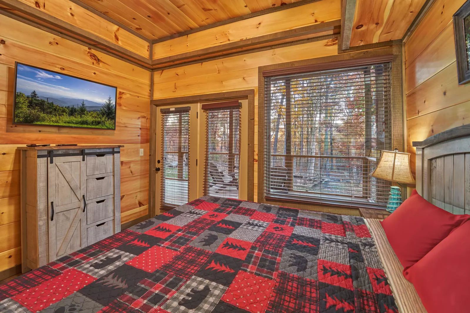 Property image, Interior, of Splashing Elk
