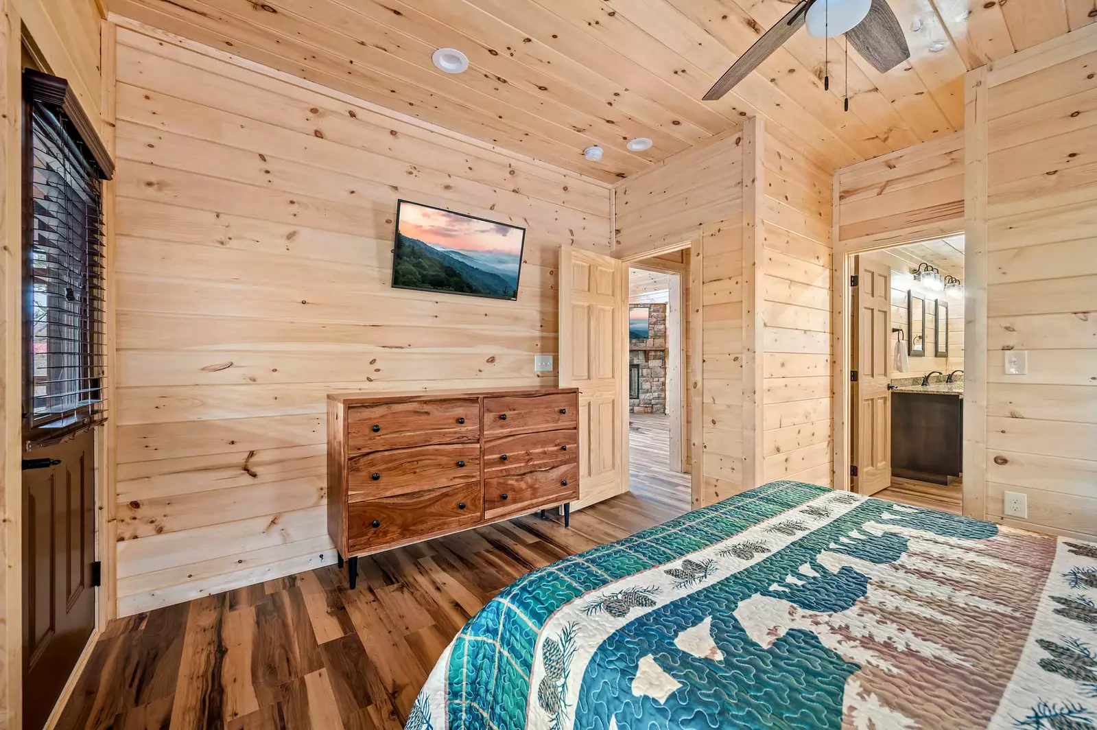 Property image, Interior, of Bear Mountain Serenity