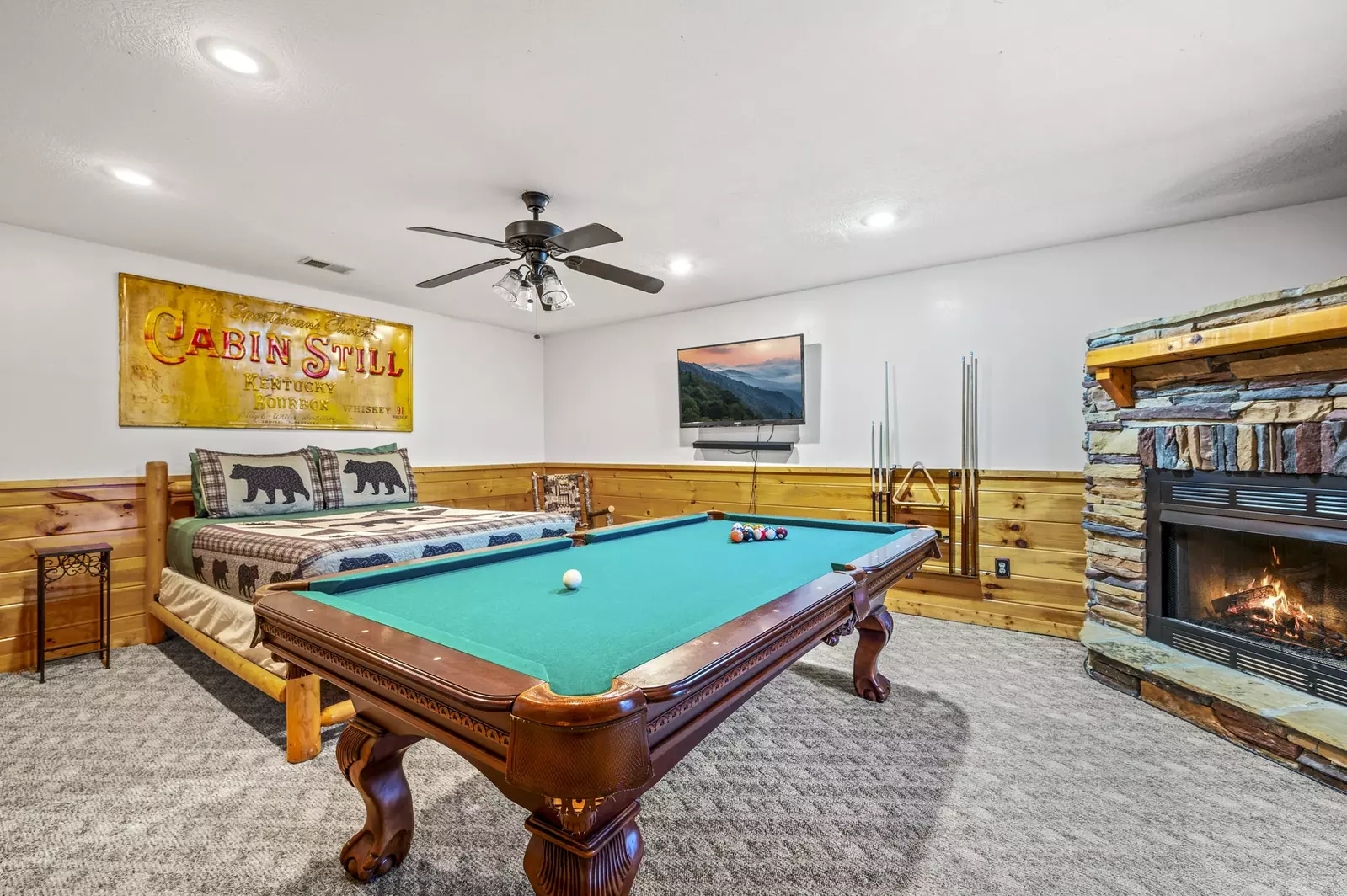 Property image, Interior, of Starlight Kisses