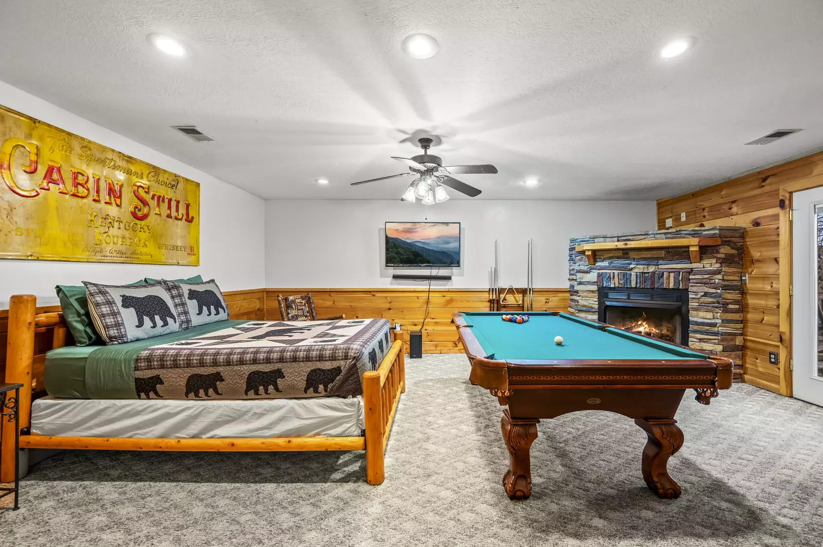 Property image, Interior, of Starlight Kisses