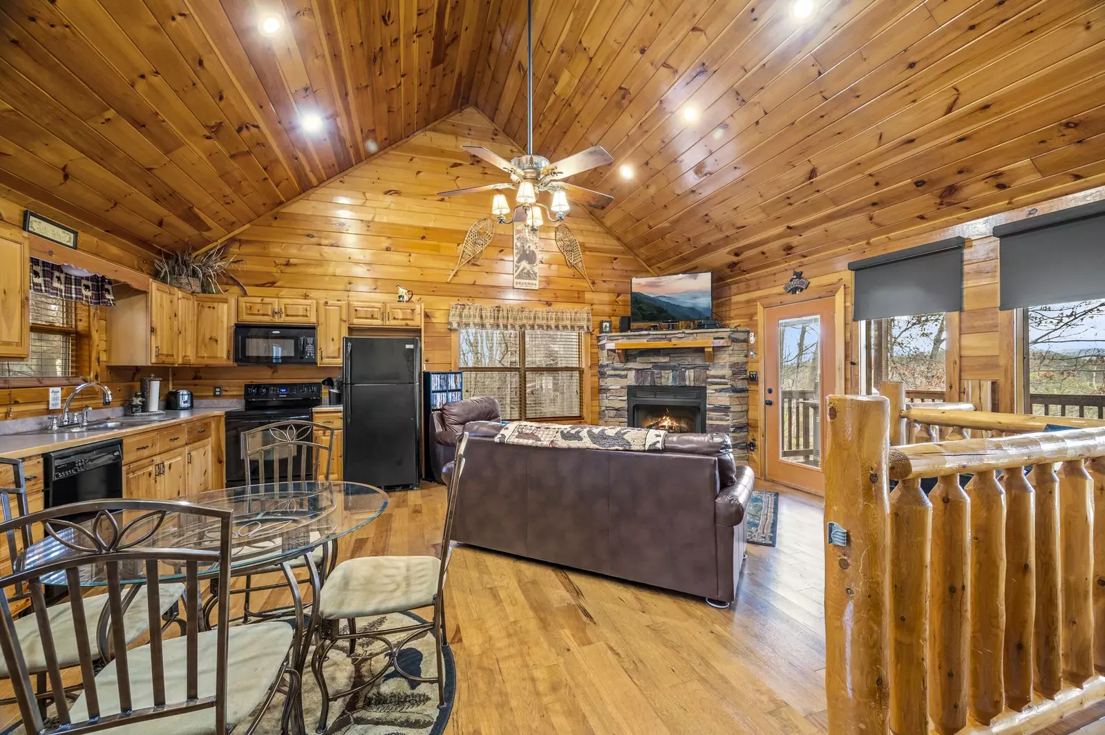 Property image, Interior, of Starlight Kisses