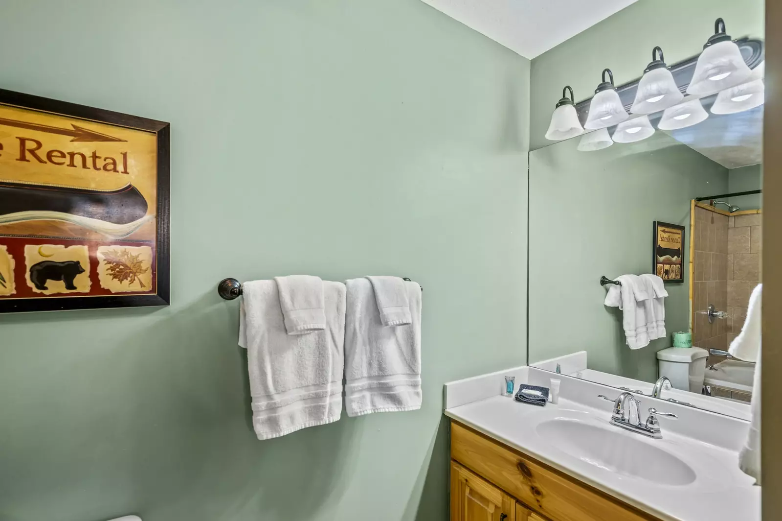 Property image, Interior, of Starlight Kisses