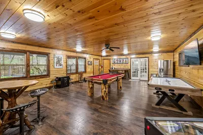 Property image, Interior, of Twin Oak Creek