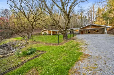 Property image, Interior, of Twin Oak Creek