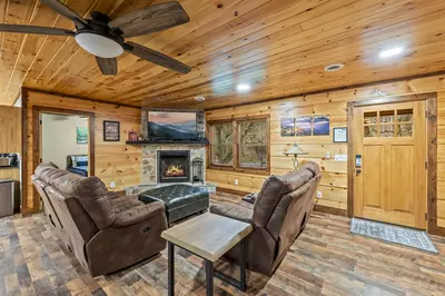 Property image, Interior, of Twin Oak Creek