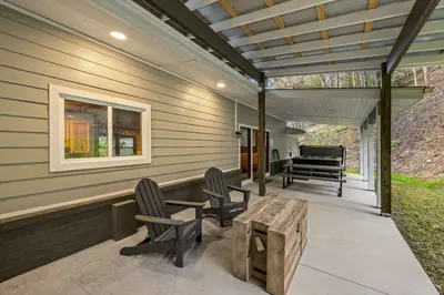 Property image, Interior, of Twin Oak Creek