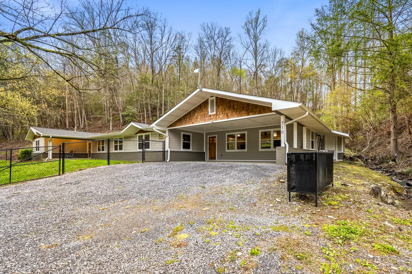 Property image, Interior, of Twin Oak Creek