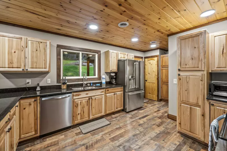 Property image, Interior, of Twin Oak Creek