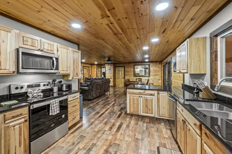 Property image, Interior, of Twin Oak Creek
