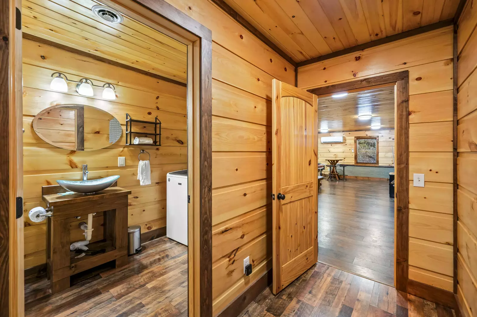 Property image, Interior, of Twin Oak Creek