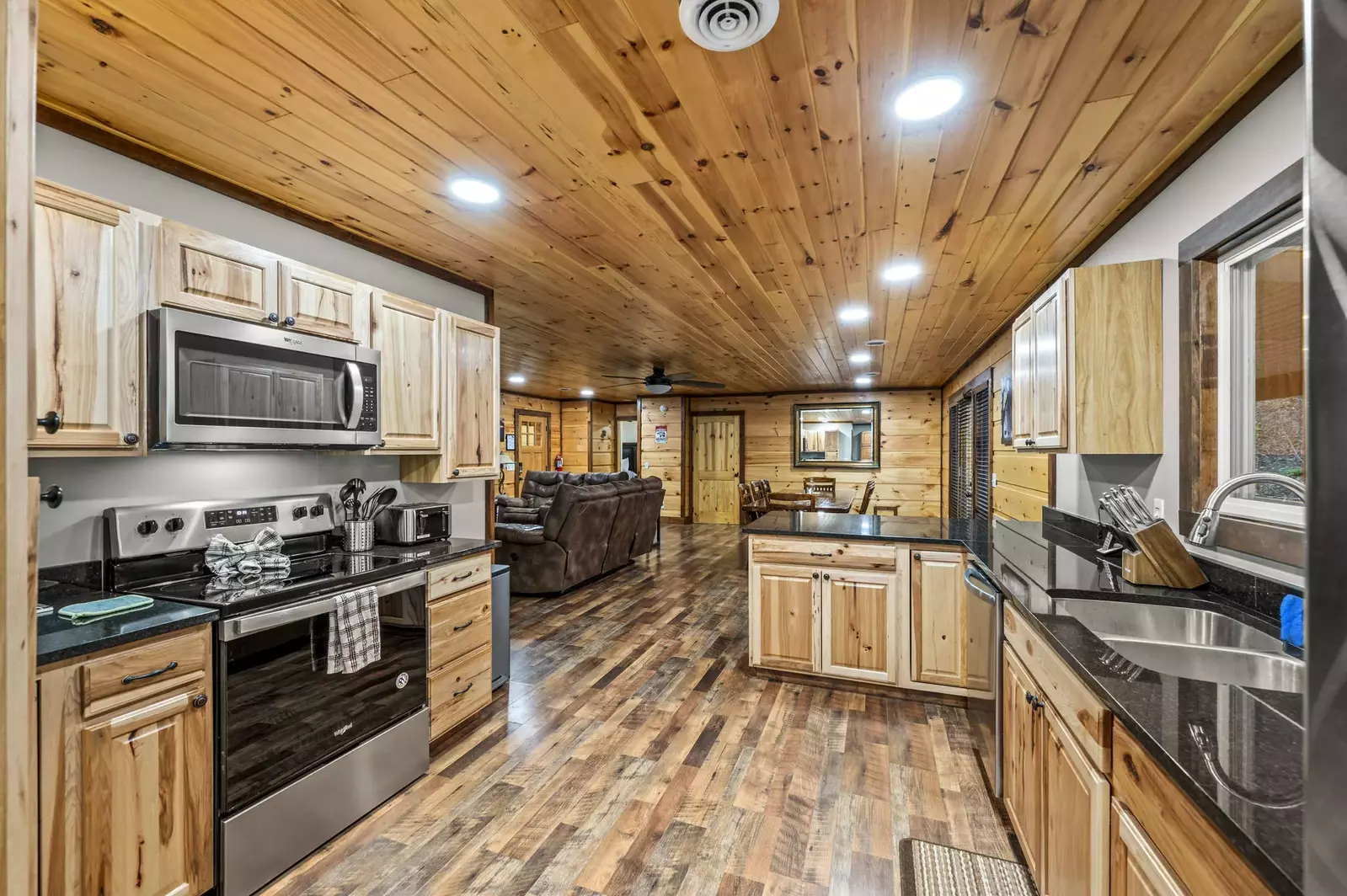 Property image, Interior, of Twin Oak Creek
