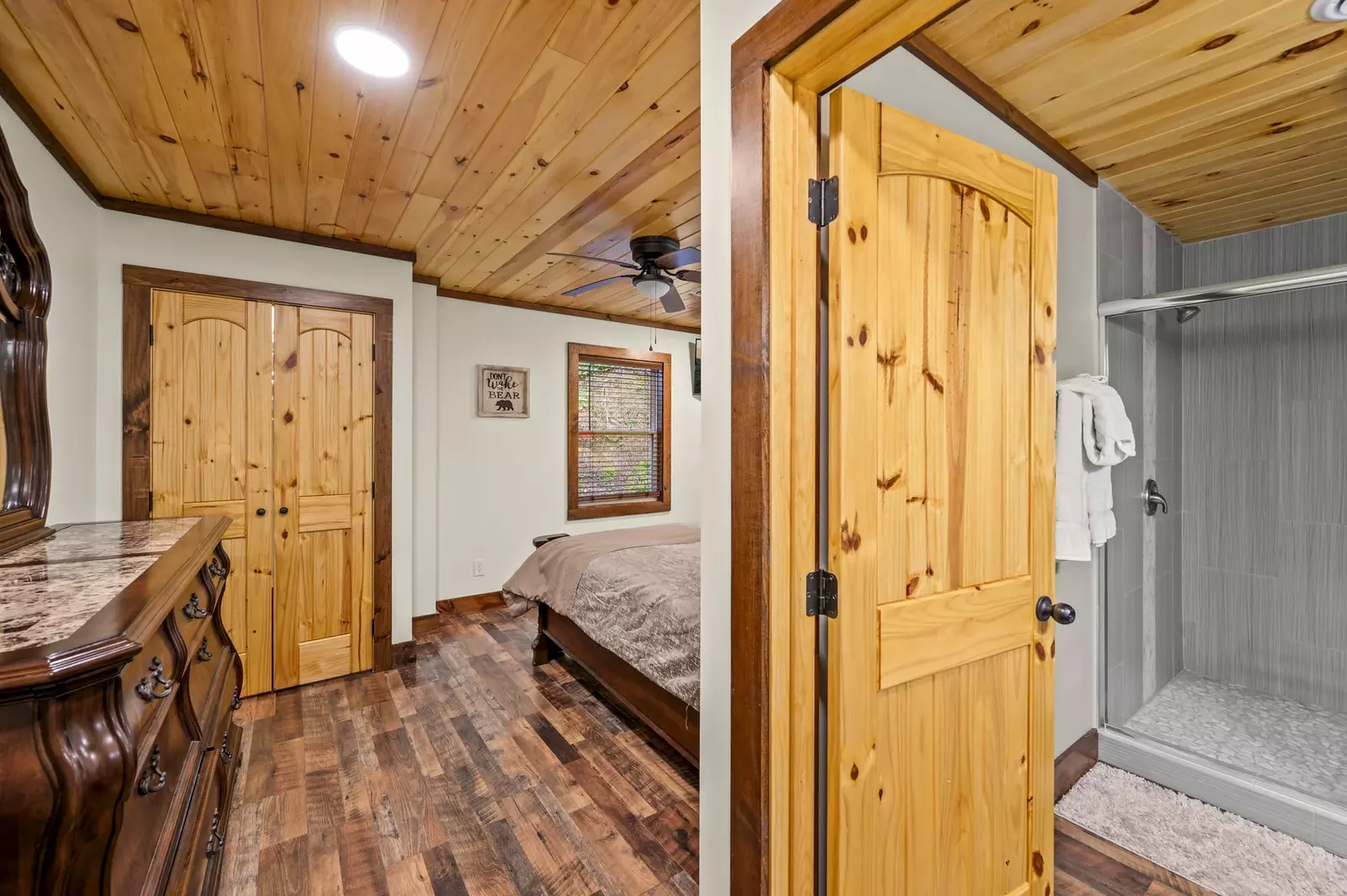 Property image, Interior, of Twin Oak Creek