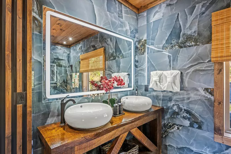 Property image, Interior, of Alpine Haven Cabin and Spa