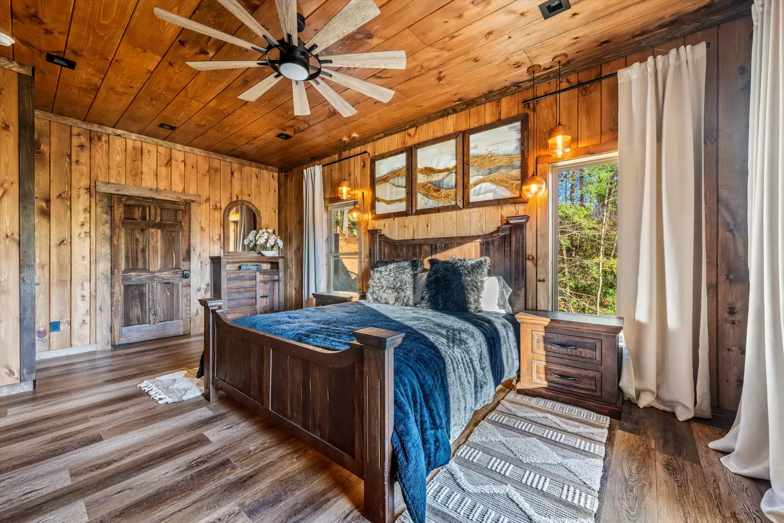 Property image, Interior, of Alpine Haven Cabin and Spa