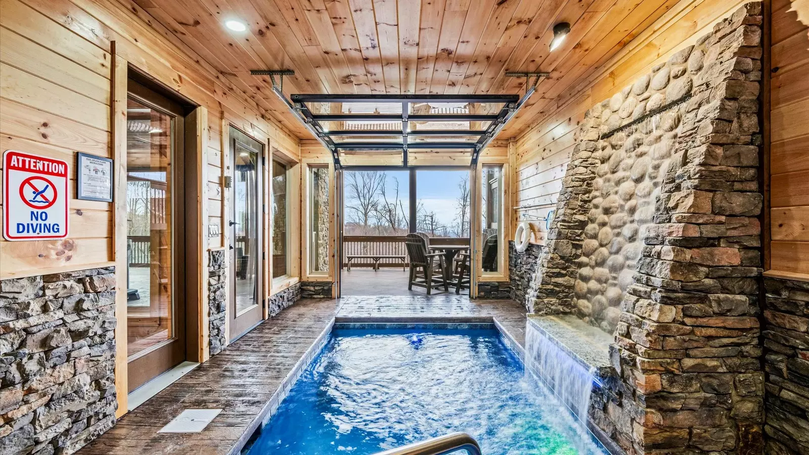 Property image, Interior, of Holy Smokes Pool Lodge