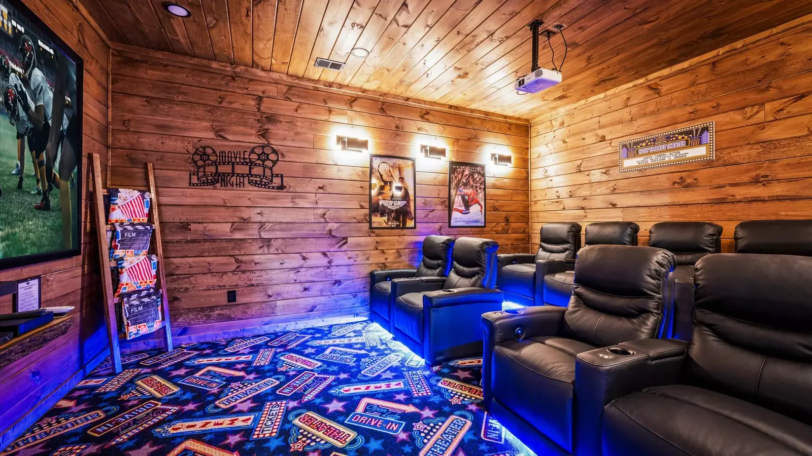Property image, Interior, of Holy Smokes Pool Lodge