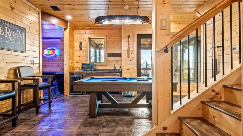 Property image, Interior, of Holy Smokes Pool Lodge