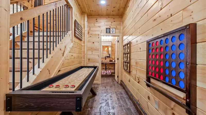 Property image, Interior, of Holy Smokes Pool Lodge