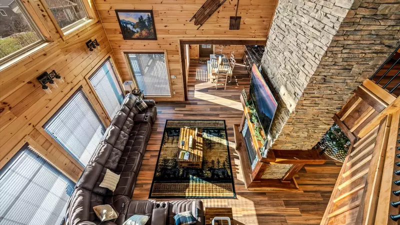 Property image, Interior, of Holy Smokes Pool Lodge