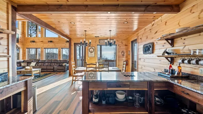 Property image, Interior, of Holy Smokes Pool Lodge
