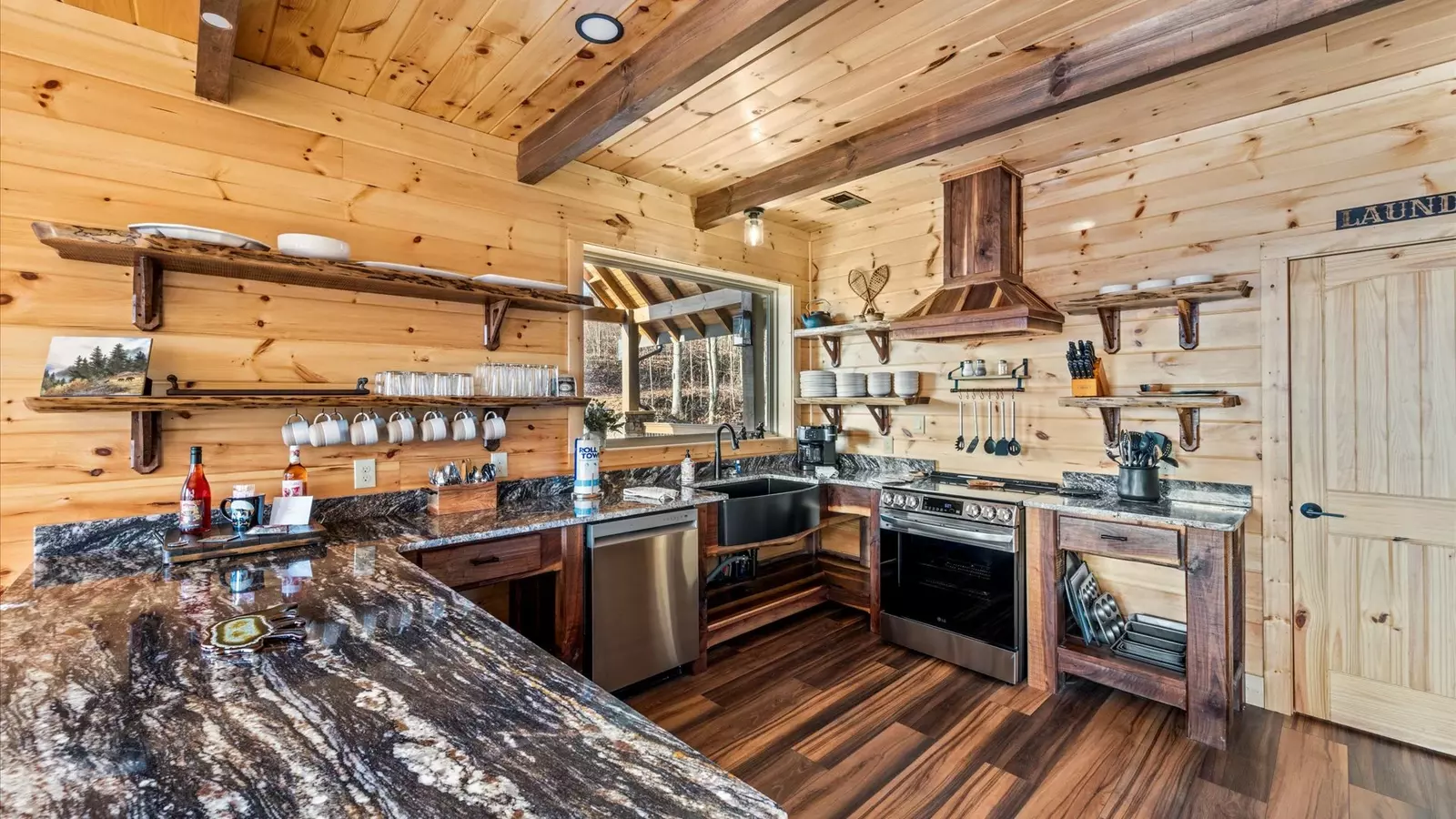 Property image, Interior, of Holy Smokes Pool Lodge