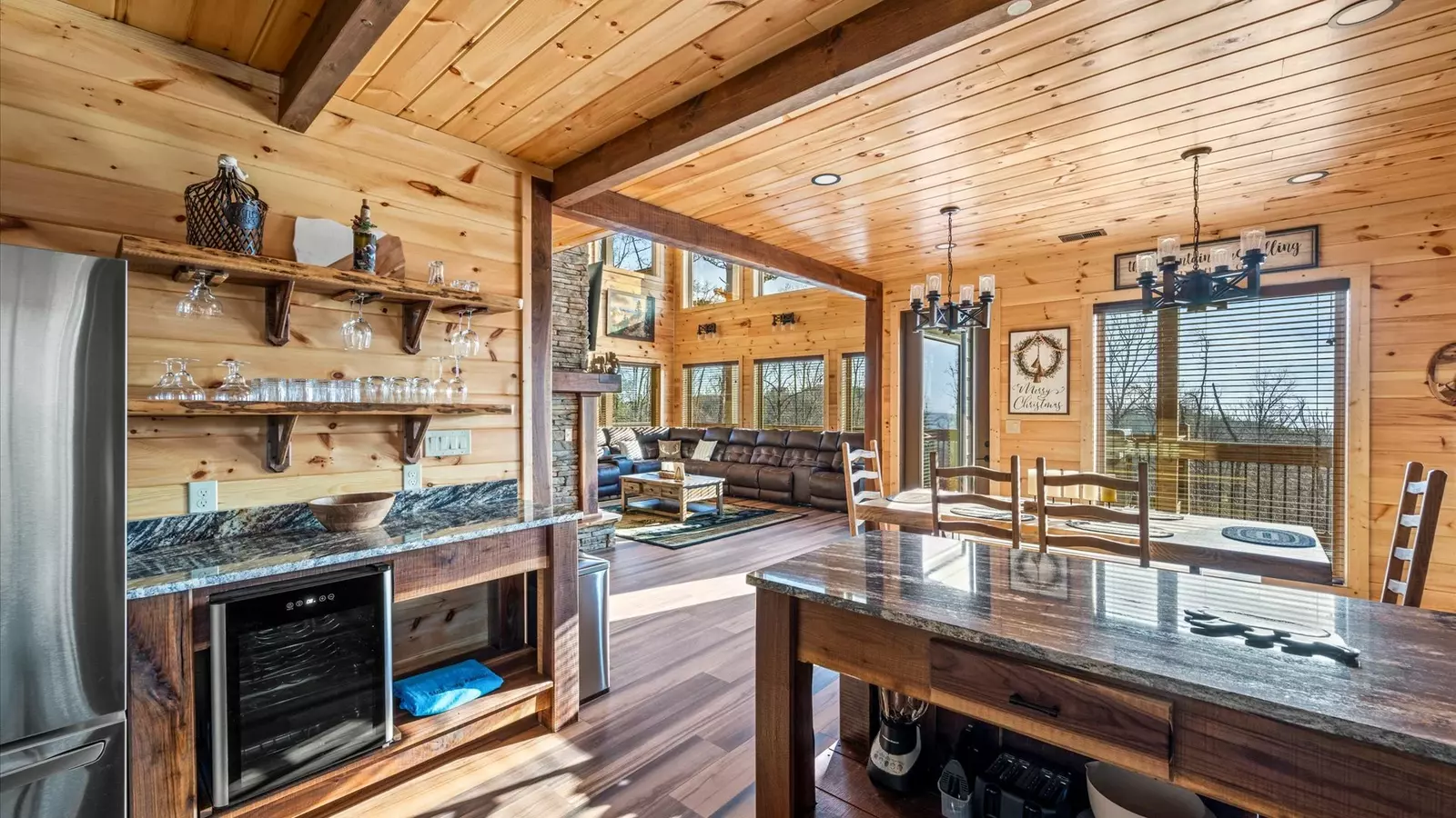 Property image, Interior, of Holy Smokes Pool Lodge