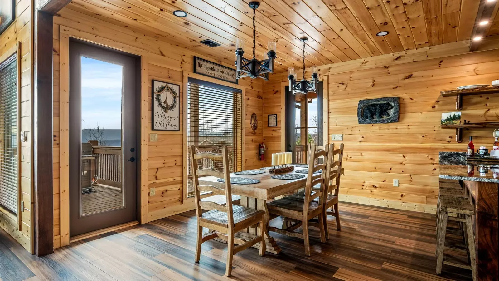 Property image, Interior, of Holy Smokes Pool Lodge