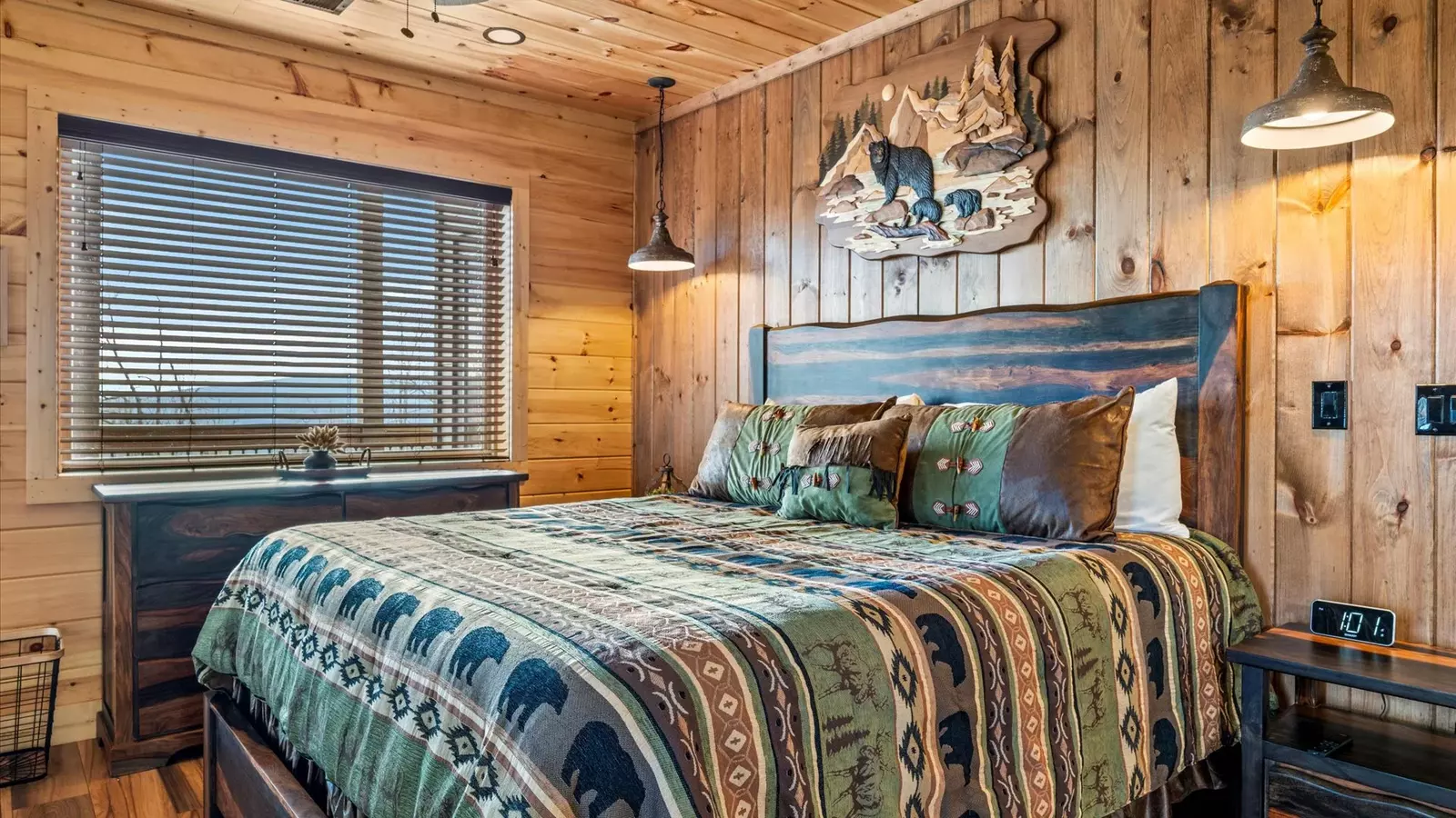 Property image, Interior, of Holy Smokes Pool Lodge