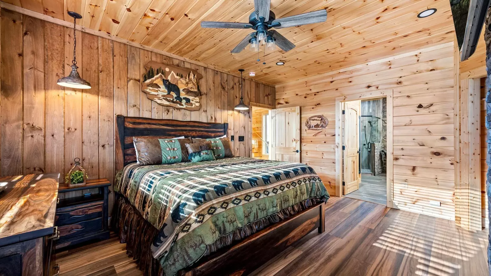 Property image, Interior, of Holy Smokes Pool Lodge