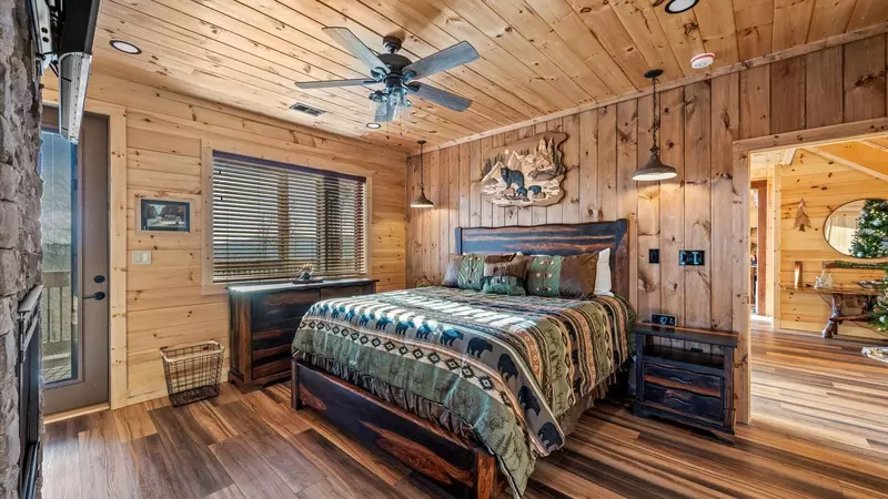 Property image, Interior, of Holy Smokes Pool Lodge