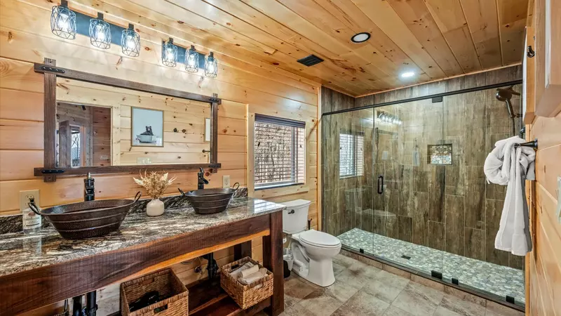 Property image, Interior, of Holy Smokes Pool Lodge