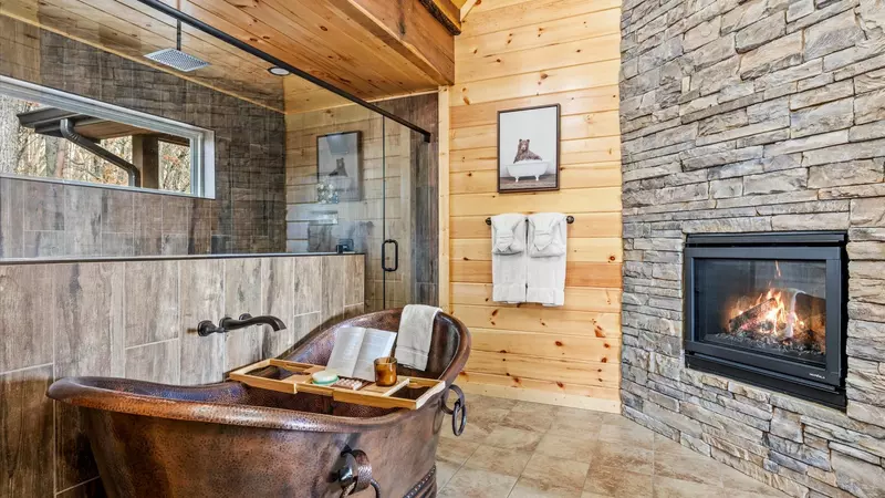 Property image, Interior, of Holy Smokes Pool Lodge