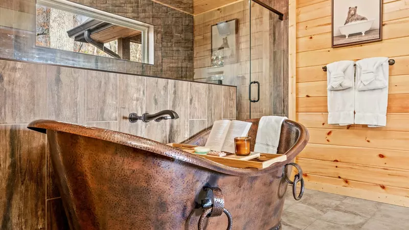 Property image, Interior, of Holy Smokes Pool Lodge