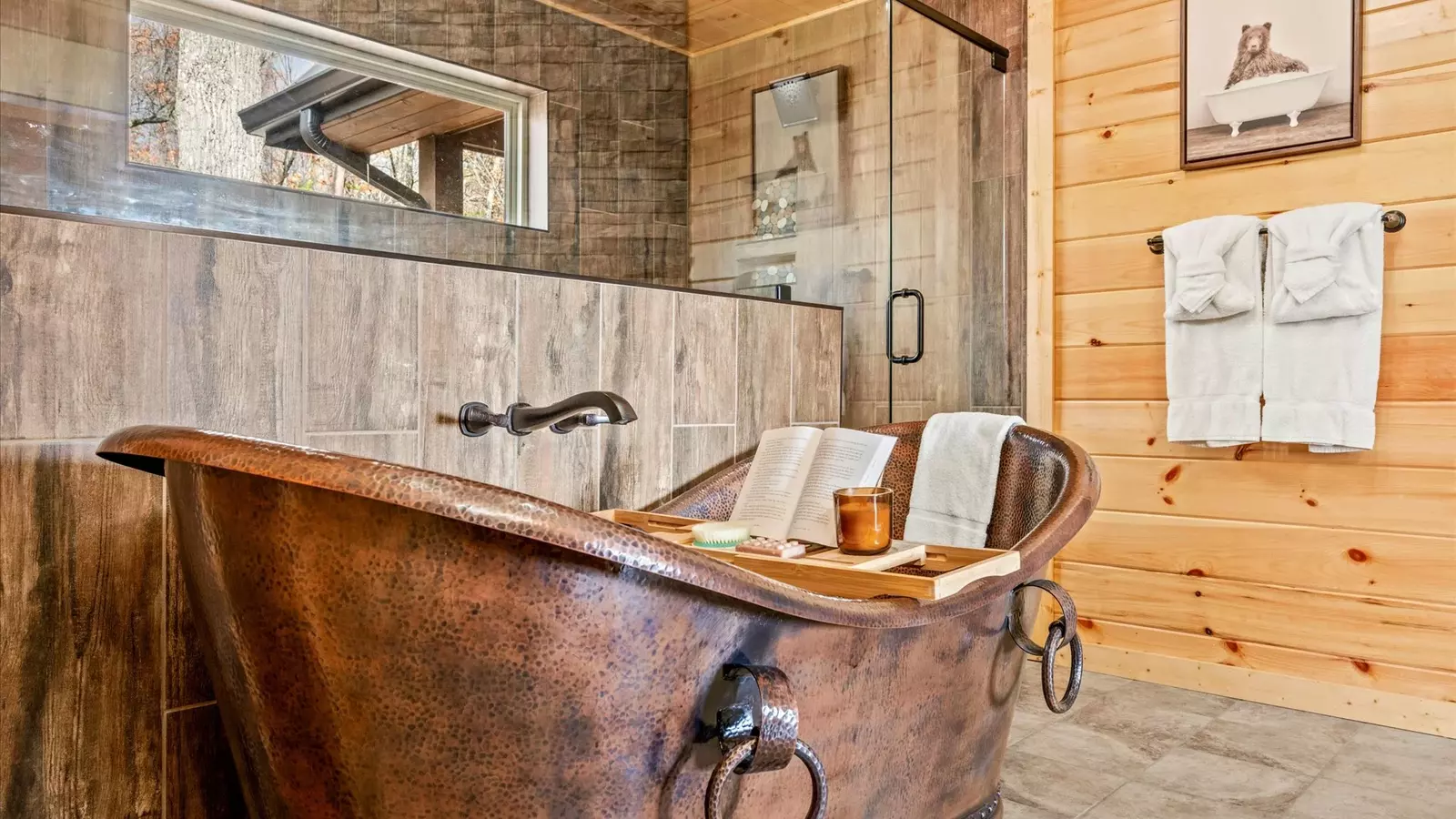 Property image, Interior, of Holy Smokes Pool Lodge